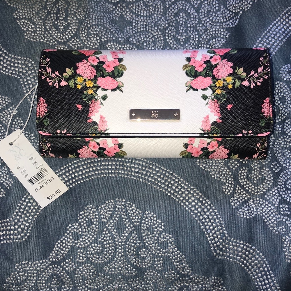 NY&Co Floral Snap Wallet